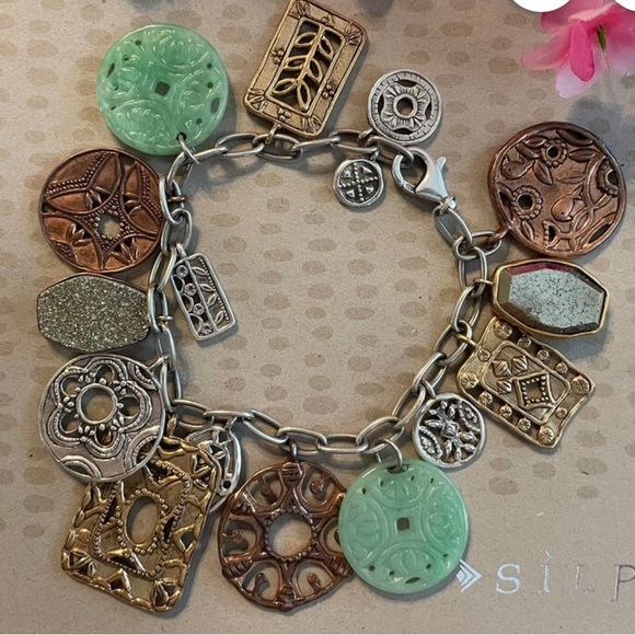 Silpada Silver Treasure Trove Charm Bracelet - Picture 10 of 10
